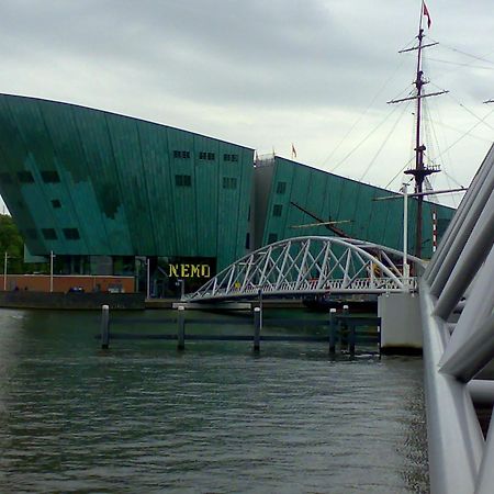 Hotelboat Angeline Amsterdam Exterior photo
