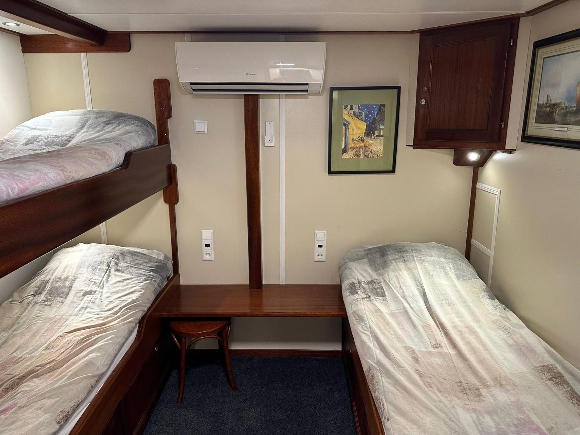 Hotelboat Angeline Amsterdam Exterior photo