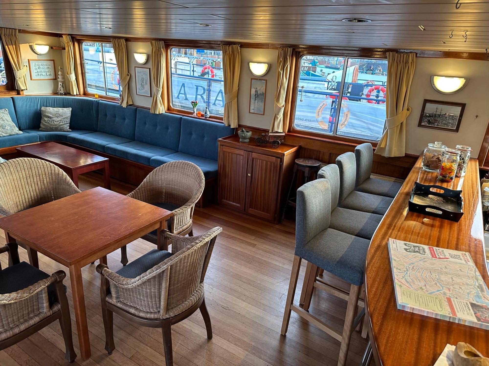 Hotelboat Angeline Amsterdam Exterior photo