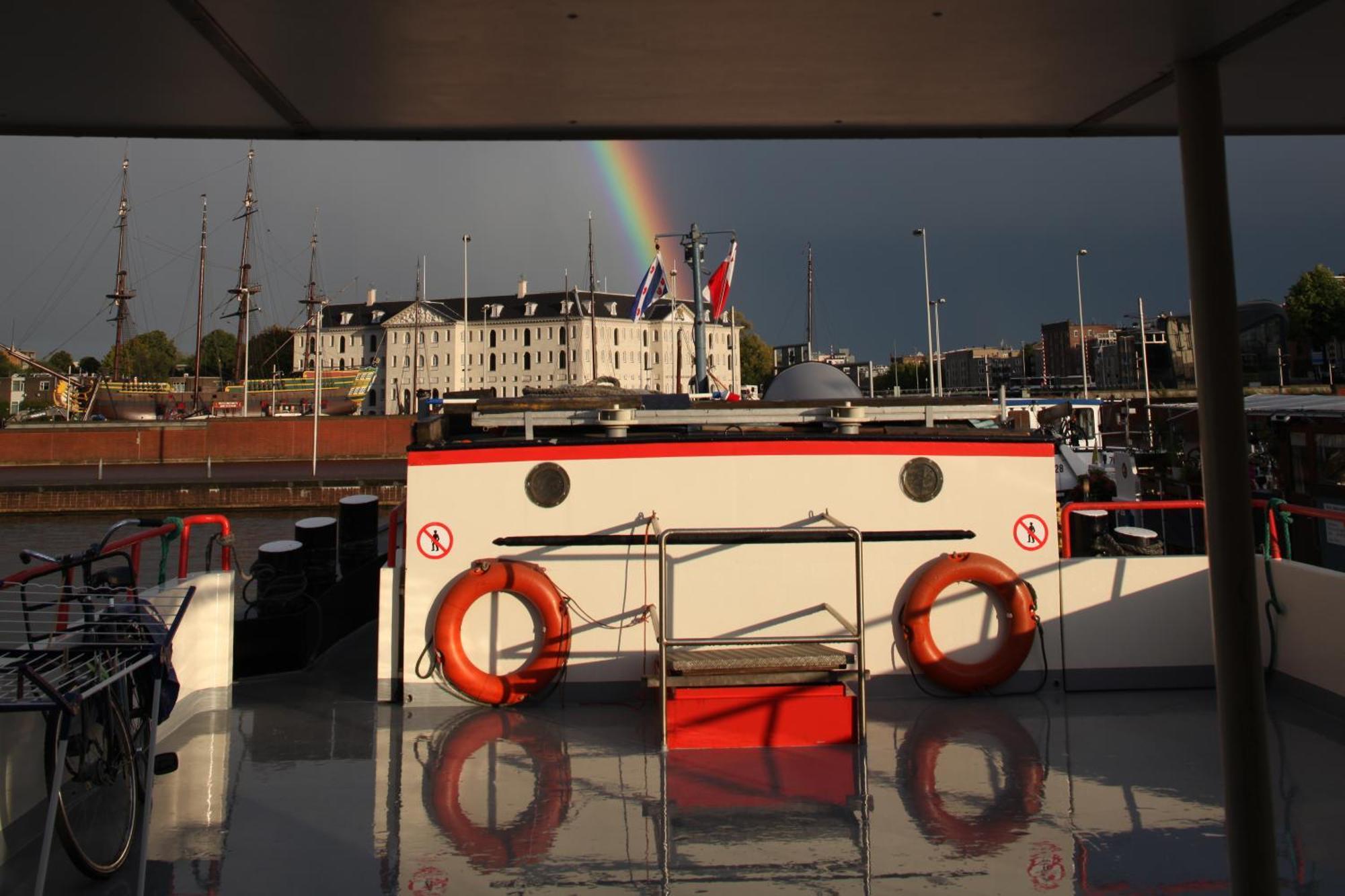 Hotelboat Angeline Amsterdam Exterior photo
